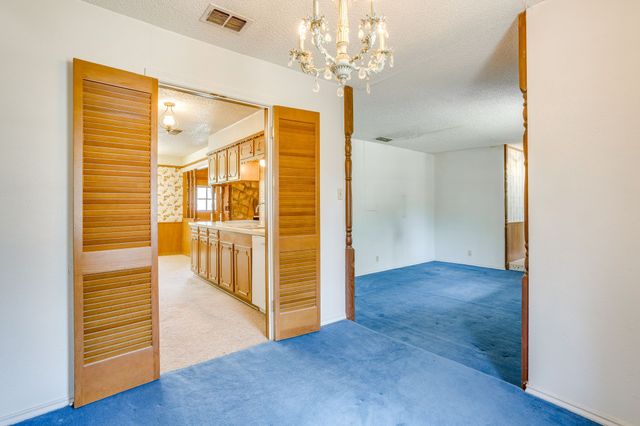 14 Arthur Drive, Edgecliff Village, TX 76134