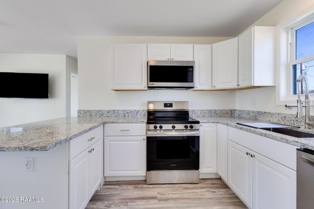 104 Allan Street, St. Martinville, LA 70582