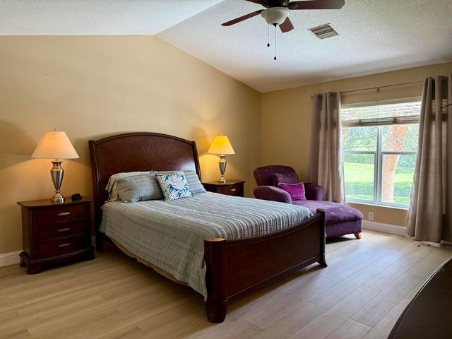 369 River Bluff Lane, Royal Palm Beach, FL 33411