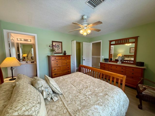 369 River Bluff Lane, Royal Palm Beach, FL 33411