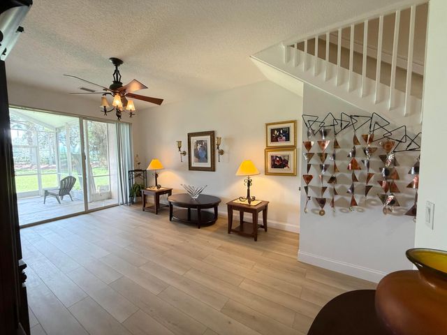 369 River Bluff Lane, Royal Palm Beach, FL 33411