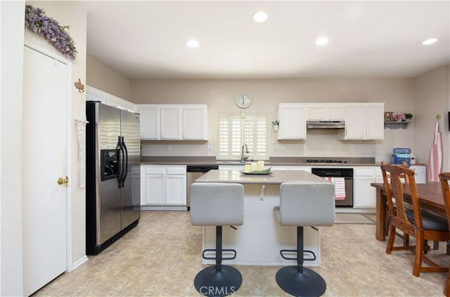 40399 Jennings Drive, Murrieta, CA 92562