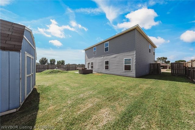 1671 Scotland Drive, Centerton, AR 72719