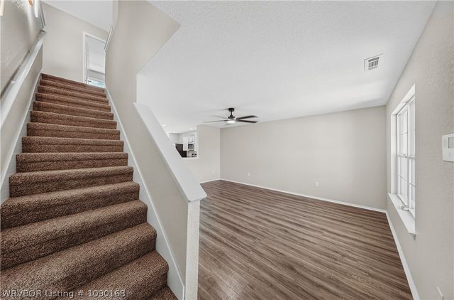 1671 Scotland Drive, Centerton, AR 72719