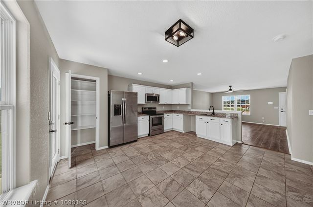 1671 Scotland Drive, Centerton, AR 72719