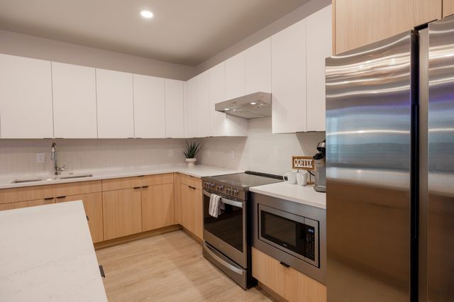 635 7th Ave S Apt 505, Nashville, TN 37203