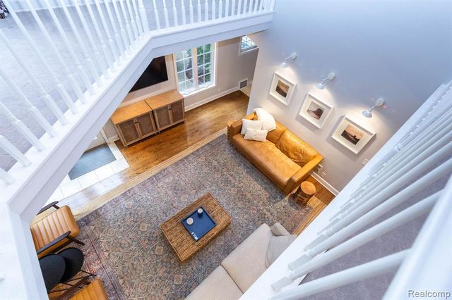 20964 Thorofare Road, Grosse Ile, MI 48138