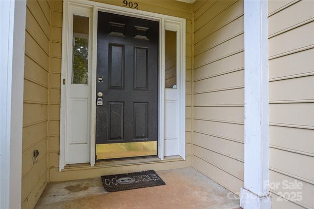 902 Eldorado Avenue, Charlotte, NC 28262