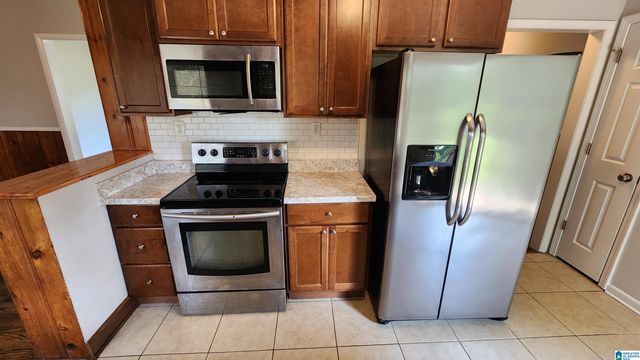 202 MABELON COURT, Hueytown, AL 35023