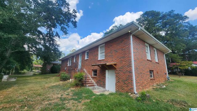 202 MABELON COURT, Hueytown, AL 35023