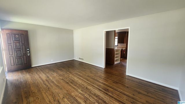 202 MABELON COURT, Hueytown, AL 35023