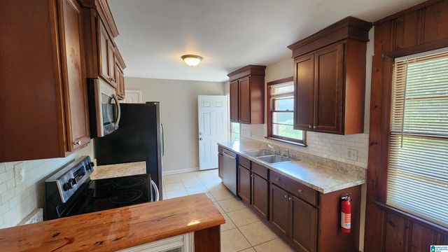 202 MABELON COURT, Hueytown, AL 35023