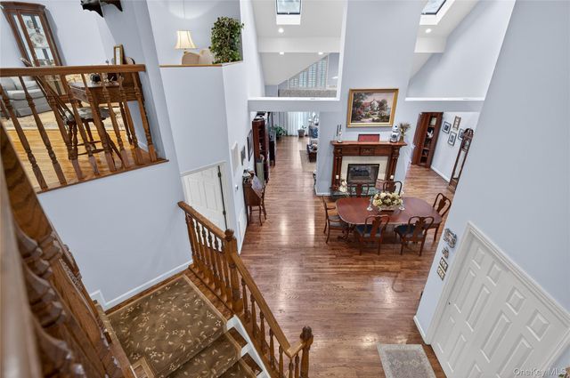 2 Crescent Court, Centerport, NY 11721