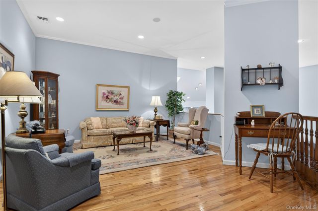 2 Crescent Court, Centerport, NY 11721