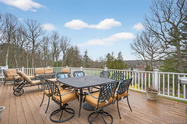 2 Crescent Court, Centerport, NY 11721