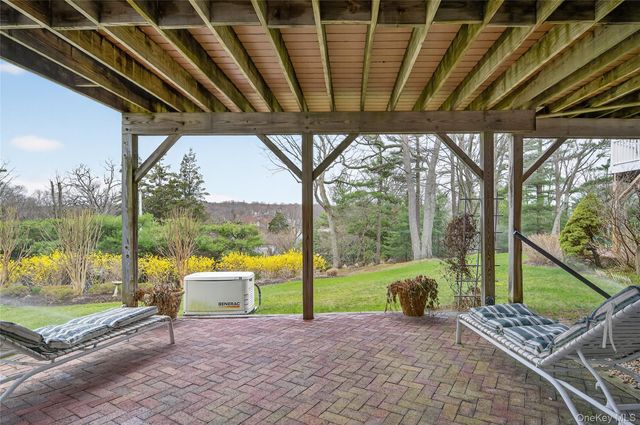 2 Crescent Court, Centerport, NY 11721