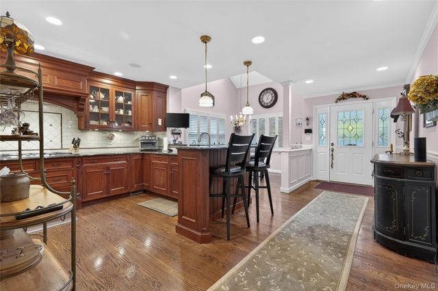 2 Crescent Court, Centerport, NY 11721
