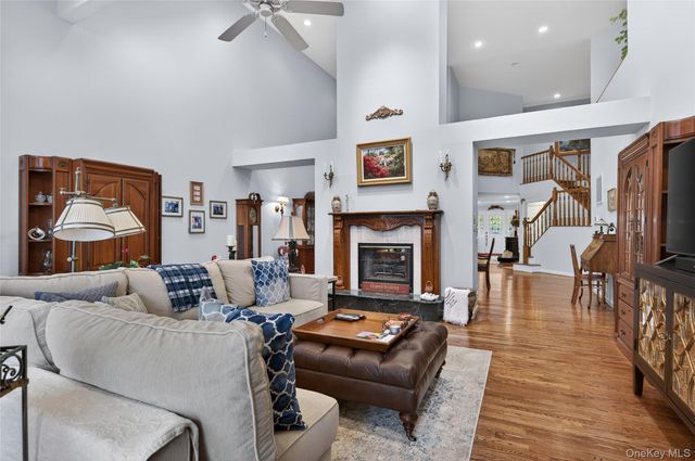 2 Crescent Court, Centerport, NY 11721