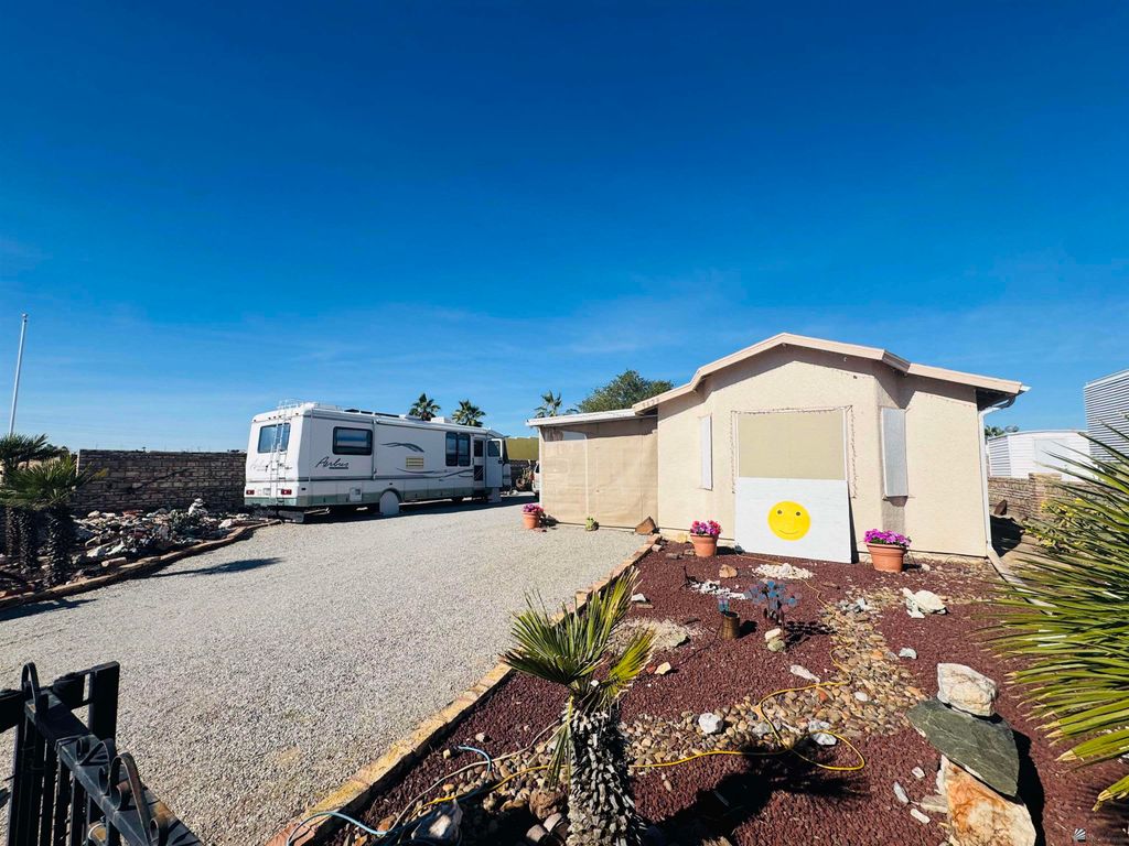 9628 33 Ln, Yuma, AZ 85365