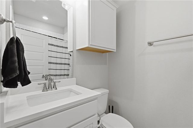 1613 Briscoe Manor Court, College Station, TX 77845