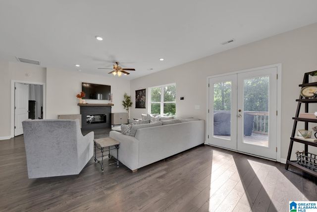 7184 PINE MOUNTAIN CIRCLE, Gardendale, AL 35071