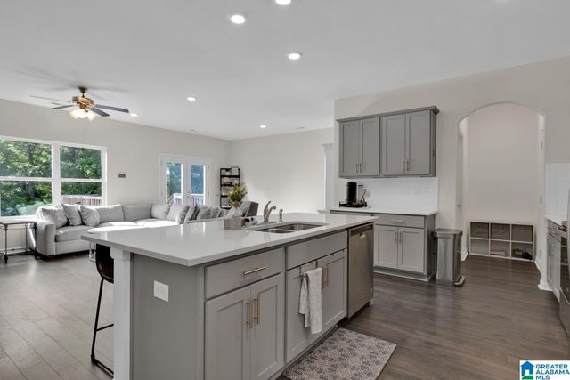 7184 PINE MOUNTAIN CIRCLE, Gardendale, AL 35071