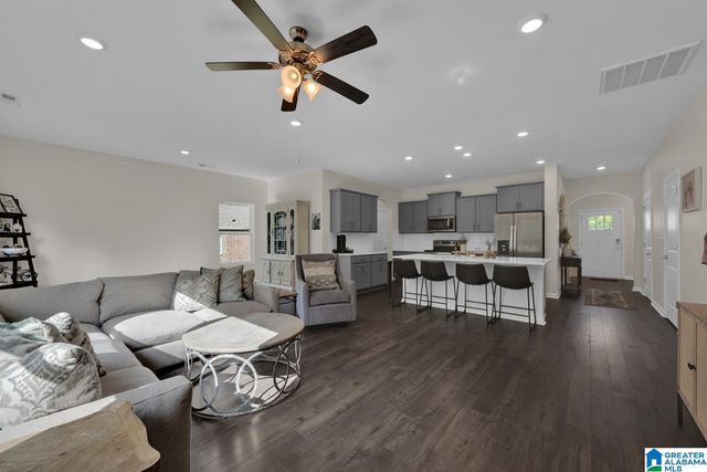 7184 PINE MOUNTAIN CIRCLE, Gardendale, AL 35071