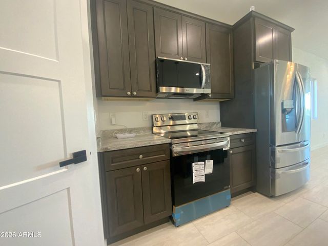 32230 N CENTER Street, Wittmann, AZ 85361