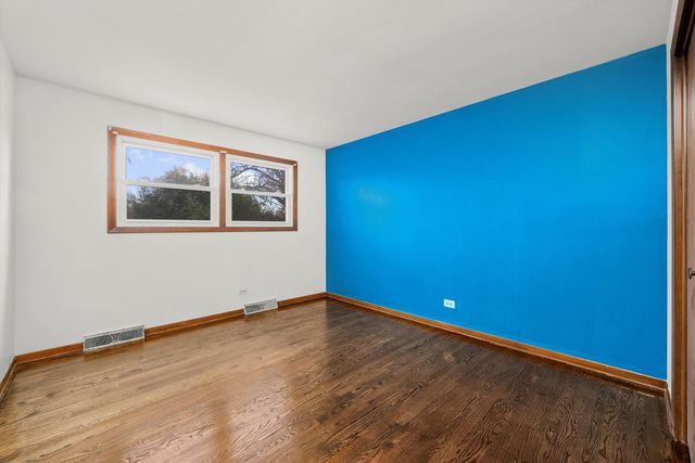 17731 LARKSPUR Lane, Homewood, IL 60430