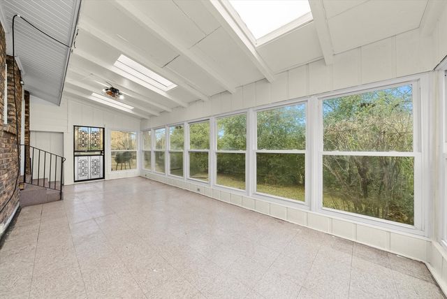 17731 LARKSPUR Lane, Homewood, IL 60430