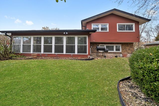 17731 LARKSPUR Lane, Homewood, IL 60430