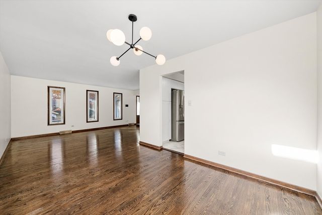 17731 LARKSPUR Lane, Homewood, IL 60430