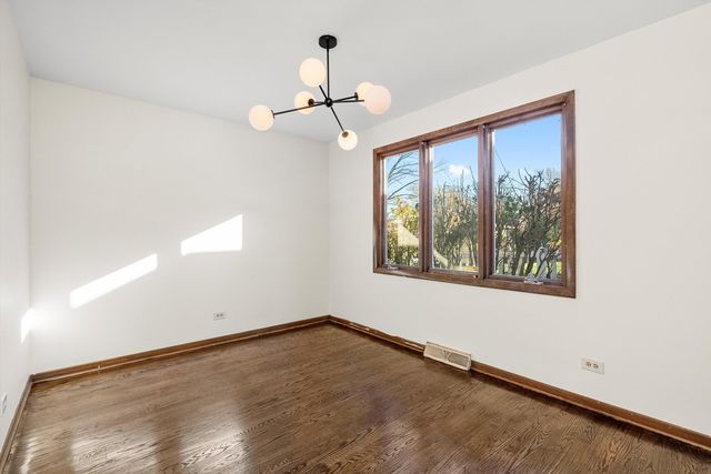 17731 LARKSPUR Lane, Homewood, IL 60430