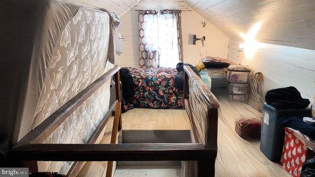 98 RAILROAD AVE, Penns Grove, NJ 08069