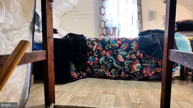 98 RAILROAD AVE, Penns Grove, NJ 08069