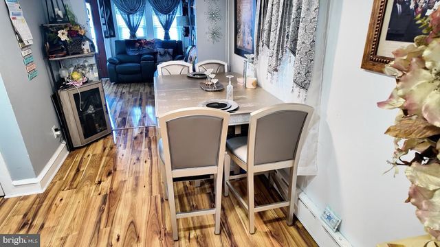 98 RAILROAD AVE, Penns Grove, NJ 08069