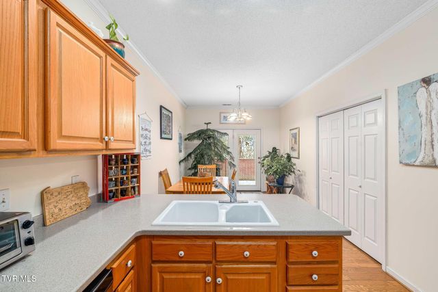 7 Cherokee Ridge Court 7, Johnson City, TN 37604