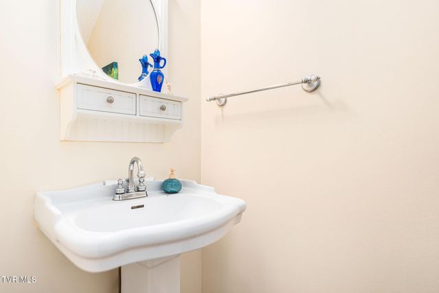 7 Cherokee Ridge Court 7, Johnson City, TN 37604