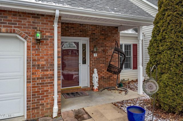 7 Cherokee Ridge Court 7, Johnson City, TN 37604