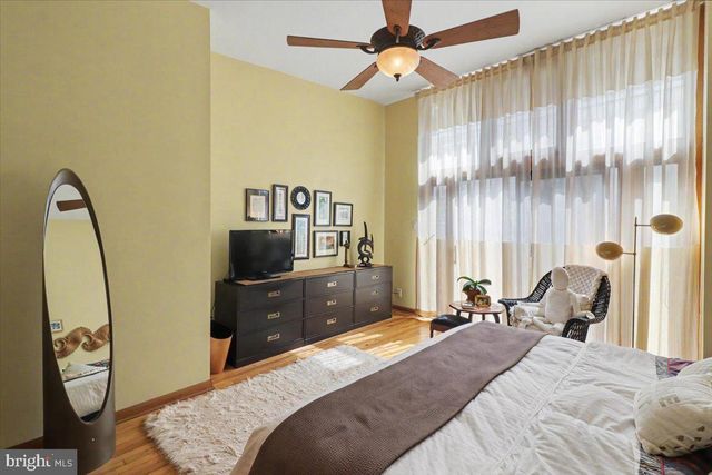 642 FITZWATER ST, Philadelphia, PA 19147