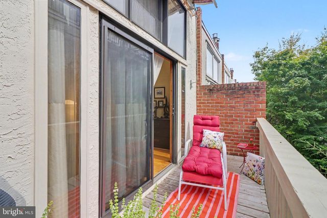 642 FITZWATER ST, Philadelphia, PA 19147