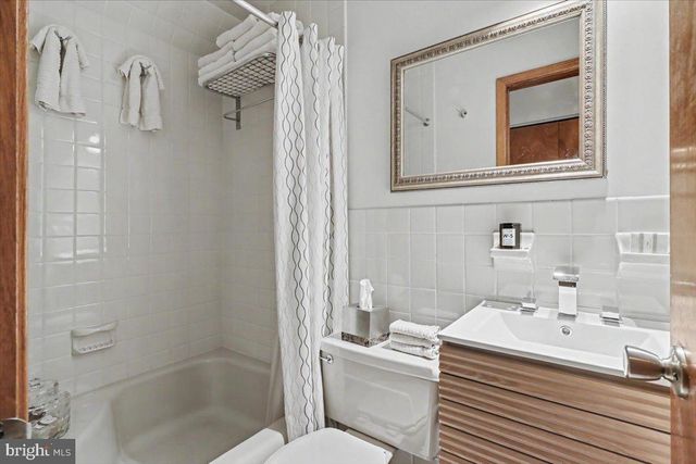642 FITZWATER ST, Philadelphia, PA 19147