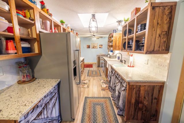 1208 S Cedar Street, Belton, MO 64012