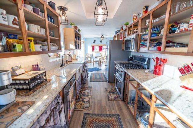 1208 S Cedar Street, Belton, MO 64012