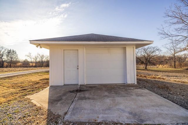 1208 S Cedar Street, Belton, MO 64012