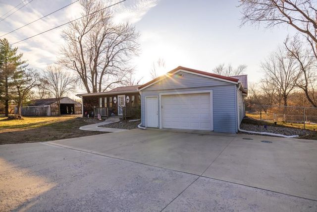 1208 S Cedar Street, Belton, MO 64012