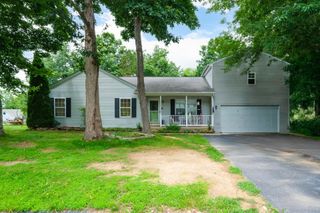 64 NORTHWOOD DR, Waynesboro, VA 22980