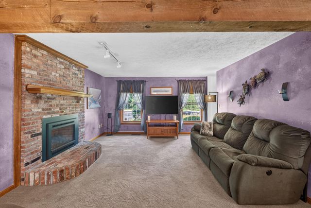 177 Ridge Road, Nashua, NH 03062