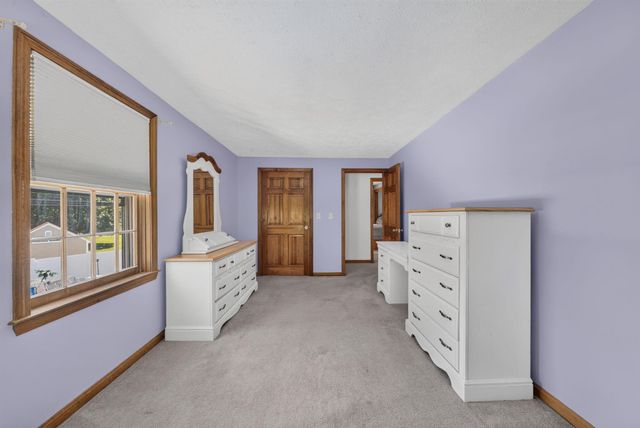 177 Ridge Road, Nashua, NH 03062