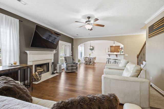 1026 Pinnacle Hills Dr, Murfreesboro, TN 37128